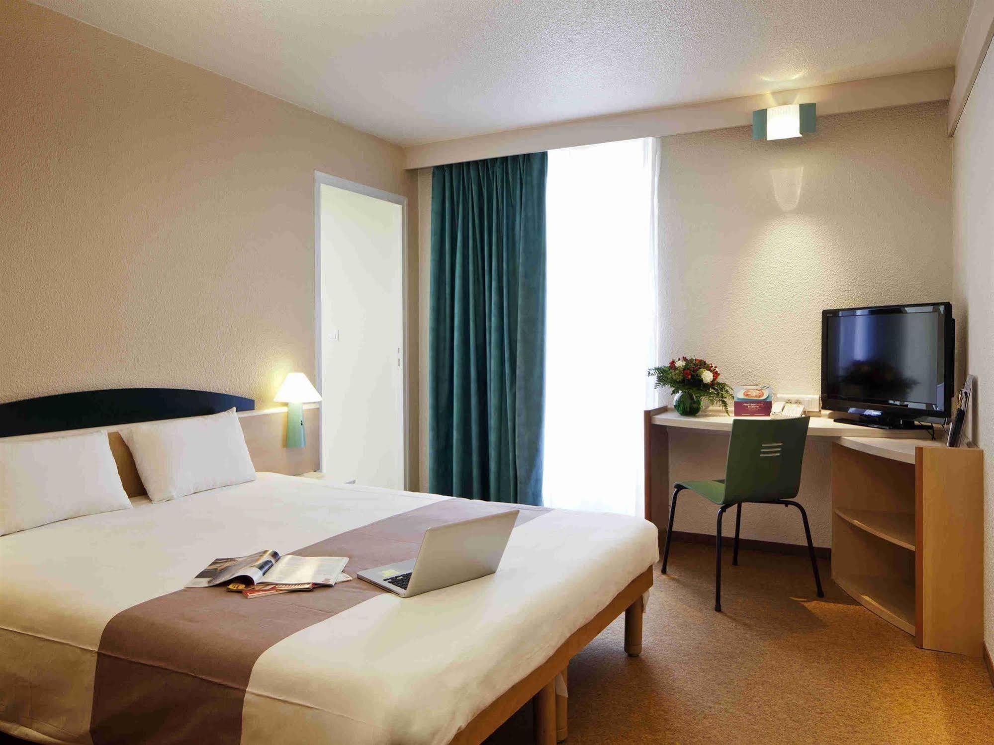 Ibis Styles Dinan Centre Ville Dış mekan fotoğraf